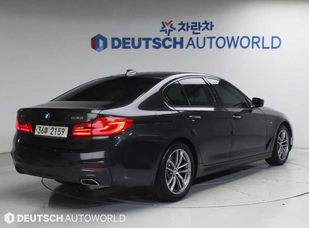 BMW 5시리즈 530i xDrive M 스포츠 플러스 사진 2