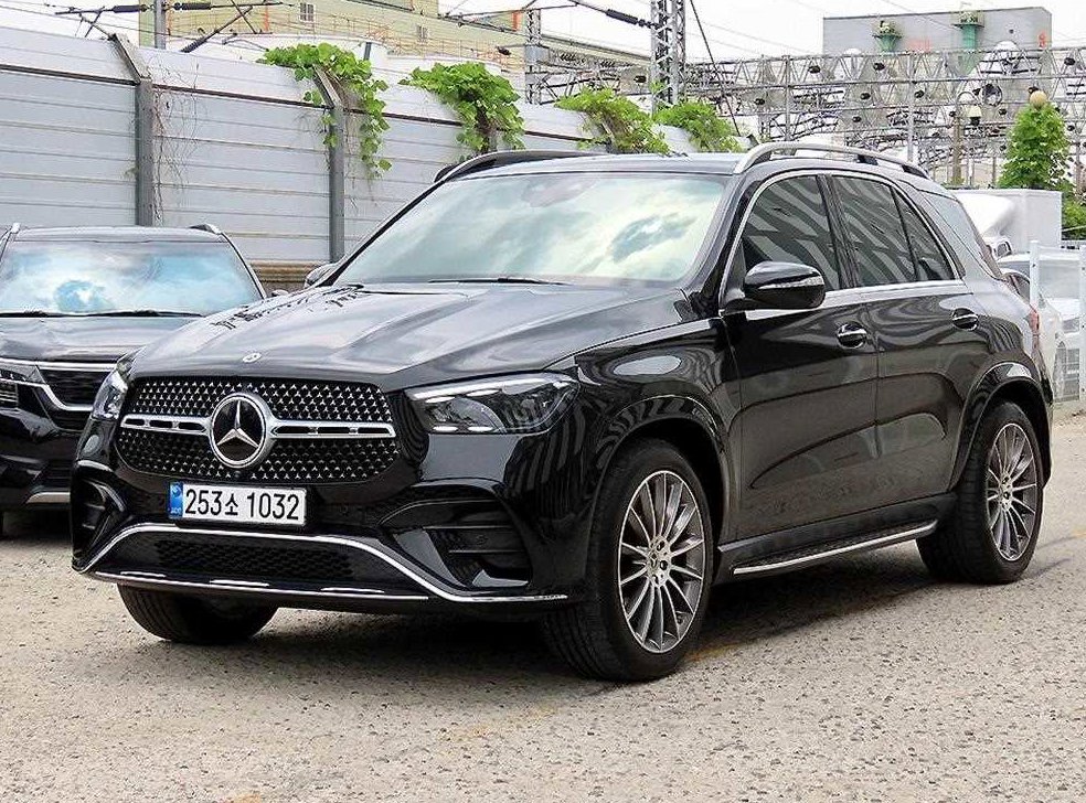 벤츠 GLE 클래스 GLE 450 4MATIC 사진 2