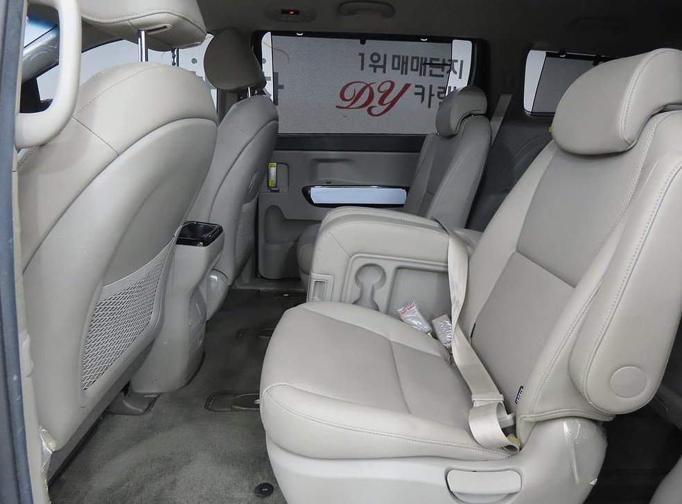 기아 카니발 디젤 11인승 프레스티지 사진 6