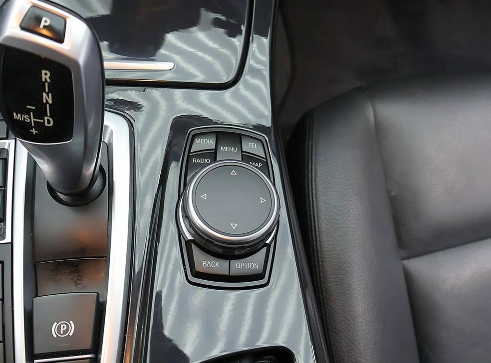 BMW 5시리즈 520d xDrive M 에어로다이나믹 사진 14