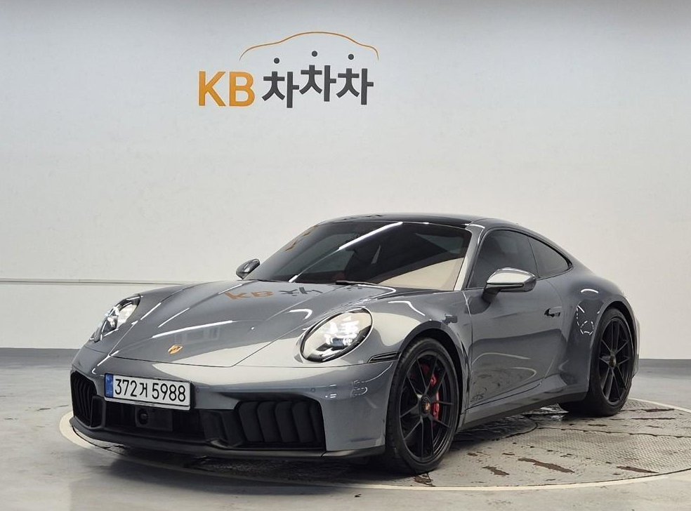 포르쉐 911 카레라 GTS