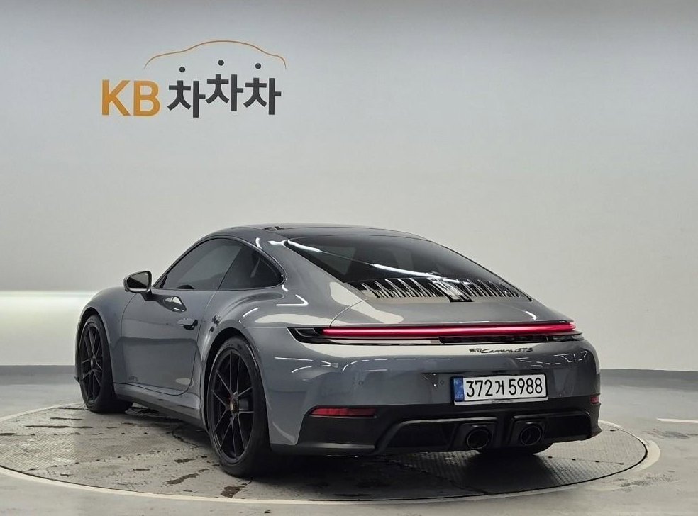 포르쉐 911 카레라 GTS 사진 2