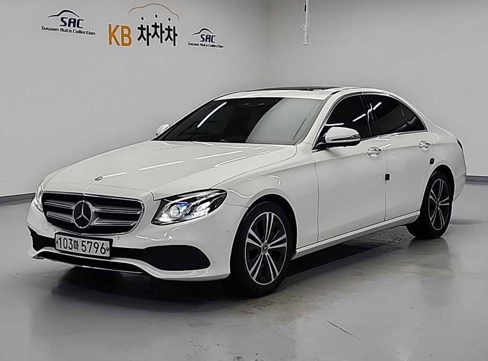 벤츠 E 클래스 E300 아방가르드