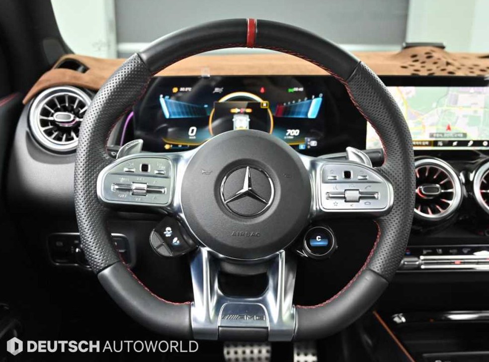 벤츠 GLB 클래스 AMG GLB 35 4MATIC 사진 13