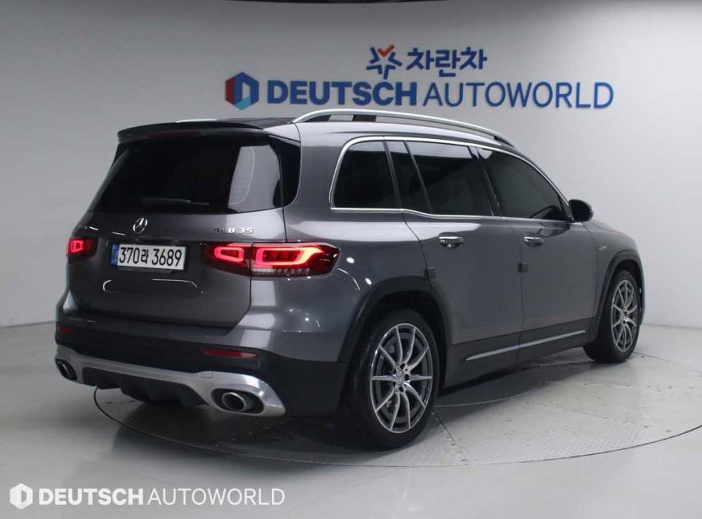 벤츠 GLB 클래스 AMG GLB 35 4MATIC 사진 2