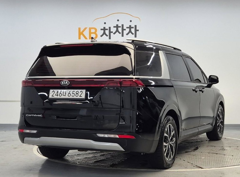 기아 카니발 디젤 9인승 프레스티지 사진 3