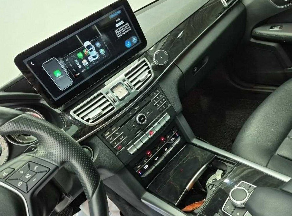 벤츠 E 클래스 E220 블루텍 아방가르드 사진 10