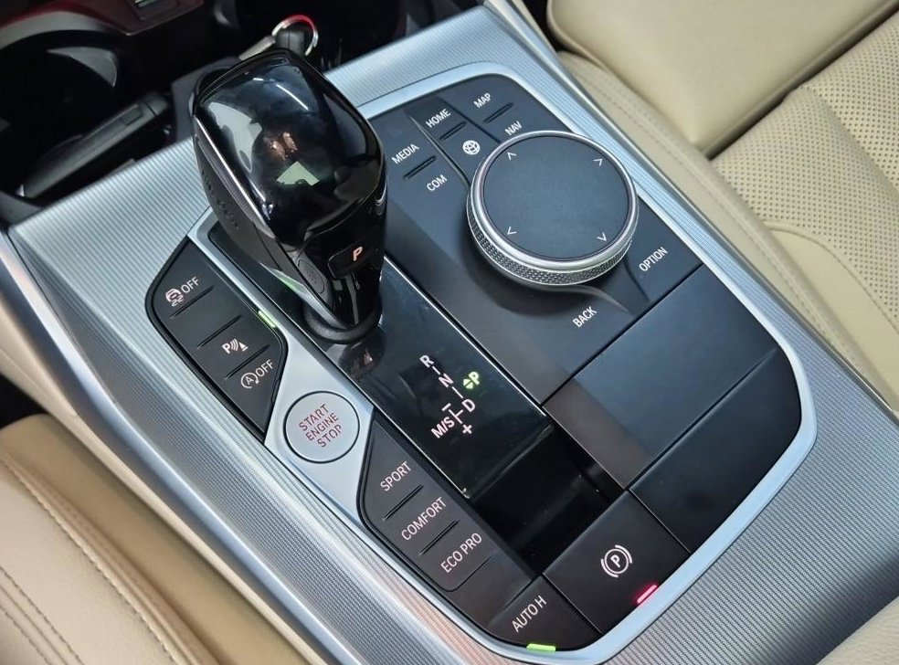 BMW 3시리즈 320i M 스포츠 사진 13