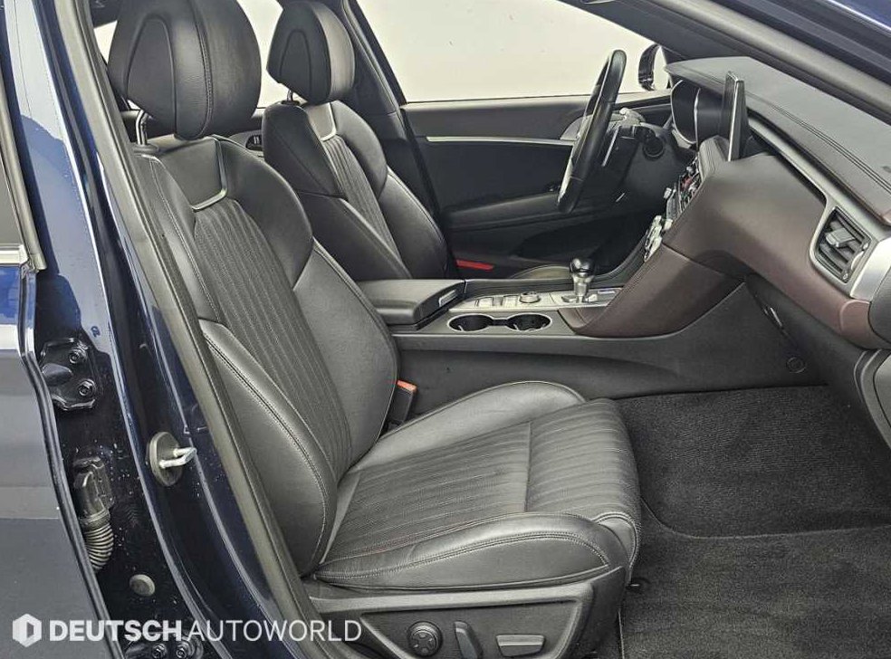 제네시스 G70 2.0T AWD 사진 10