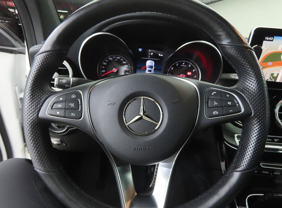 벤츠 GLC 클래스 GLC 300 4MATIC 쿠페 사진 8