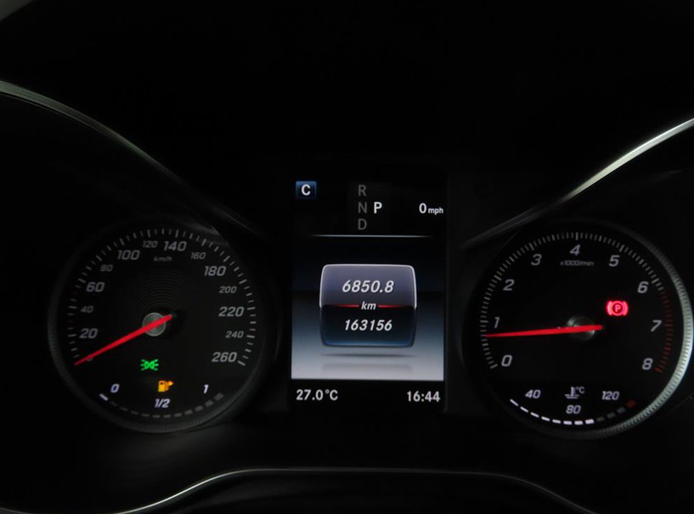 벤츠 GLC 클래스 GLC 300 4MATIC 쿠페 사진 9