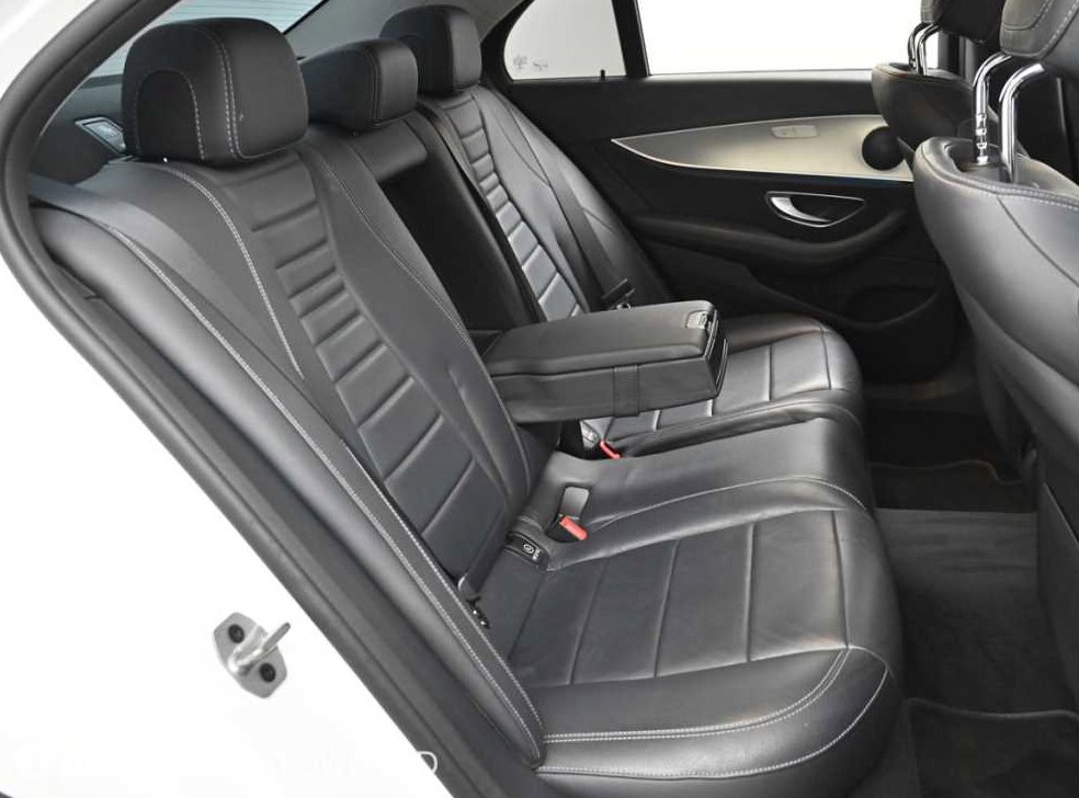 벤츠 E 클래스 E300 아방가르드 사진 12