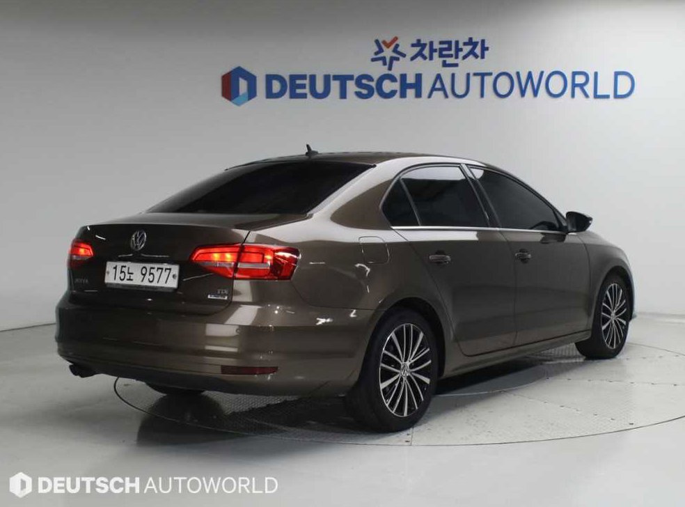 폭스바겐 제타 2.0 TDI 블루모션 사진 2