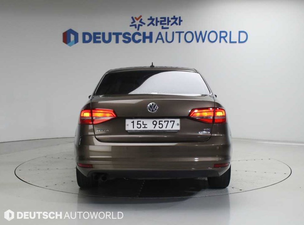 폭스바겐 제타 2.0 TDI 블루모션 사진 4