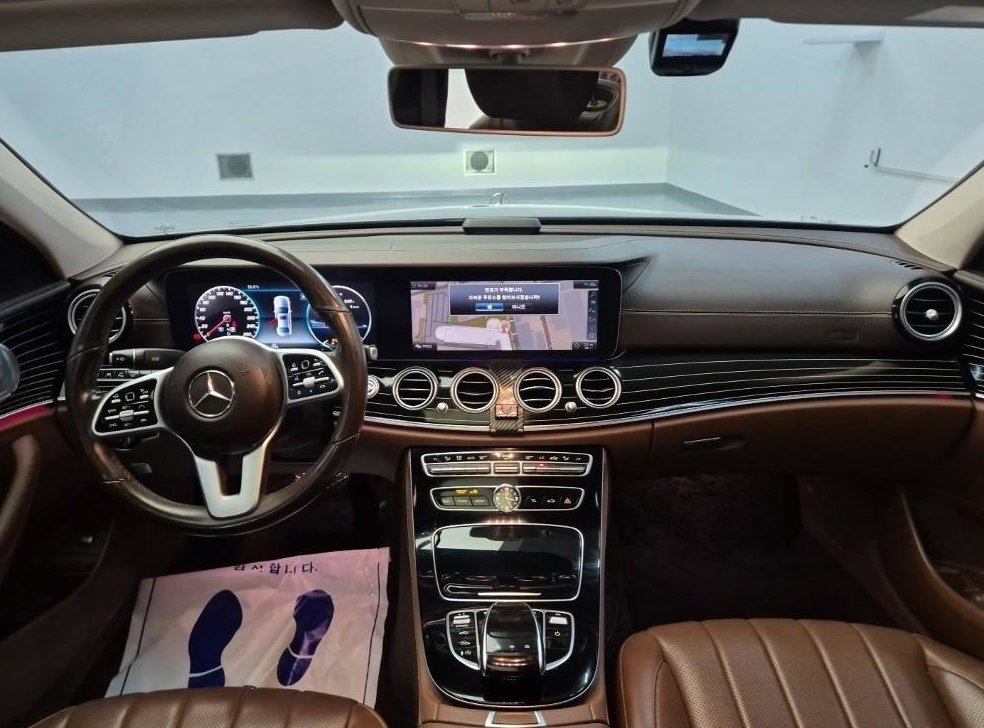 벤츠 E 클래스 E450 4MATIC 익스클루시브 사진 7