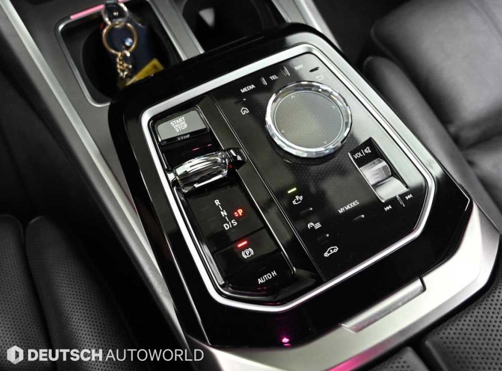 BMW 7시리즈 740i sDrive M 스포츠 사진 9