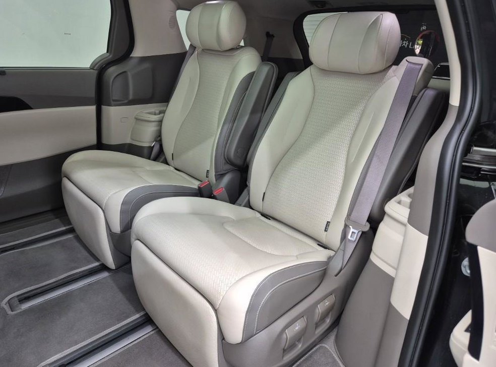 기아 카니발 가솔린 7인승 시그니처 사진 11