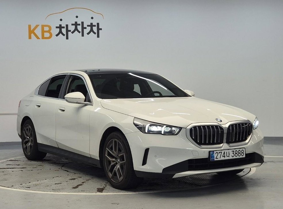 BMW 5시리즈 520i 사진 4