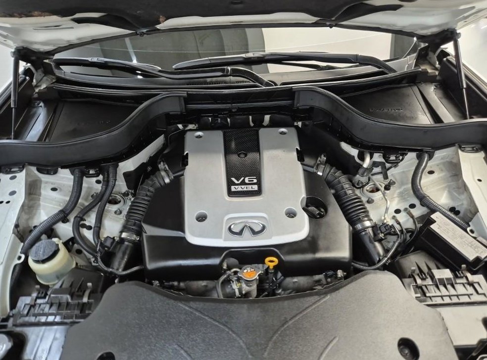 인피니티 QX 3.7 AWD 사진 5