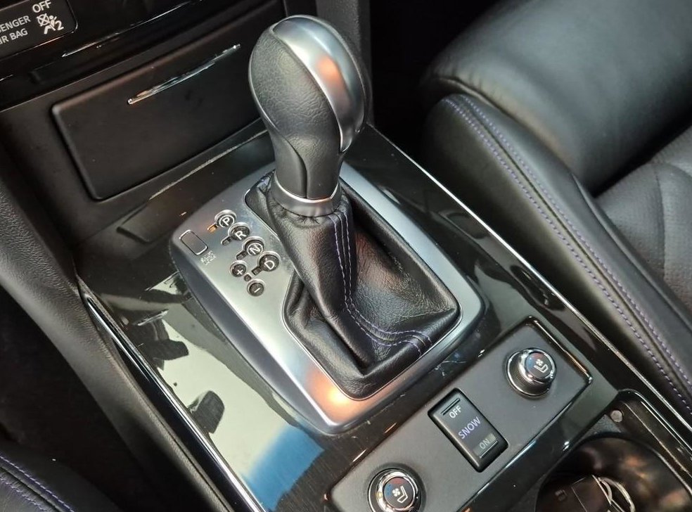 인피니티 QX 3.7 AWD 사진 8