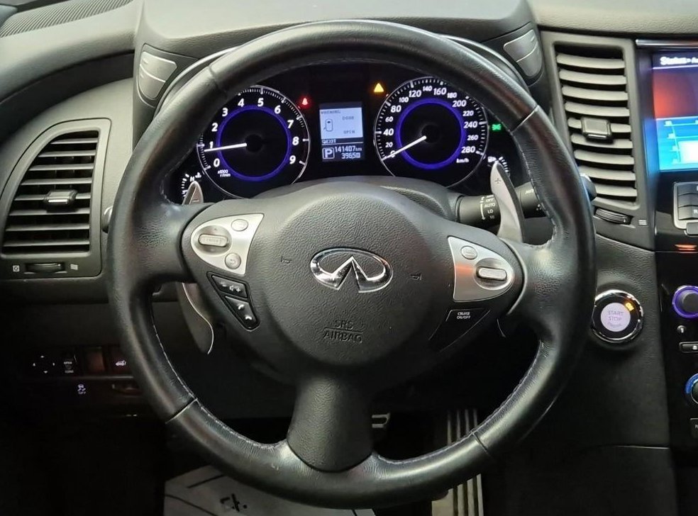 인피니티 QX 3.7 AWD 사진 9