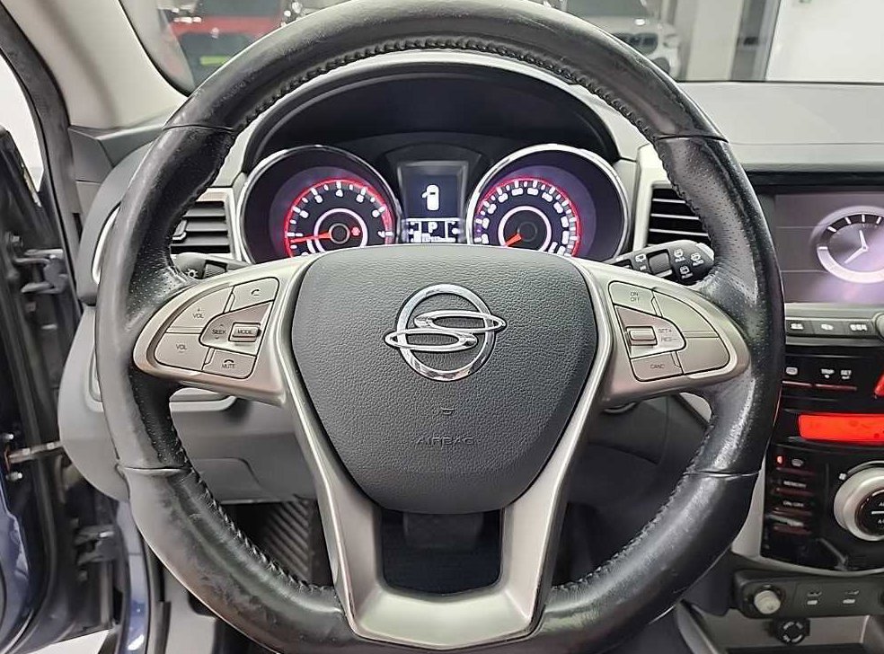KG모빌리티(쌍용)  티볼리 가솔린 2WD 1.6 VX 사진 9