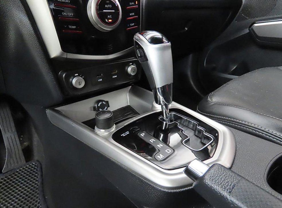 KG모빌리티(쌍용)  티볼리 가솔린 2WD 1.6 LX 사진 11