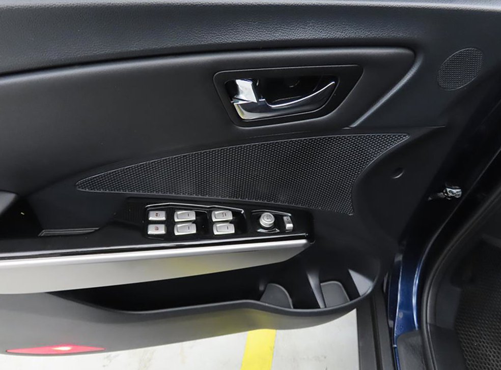 KG모빌리티(쌍용)  티볼리 가솔린 2WD 1.6 LX 사진 14