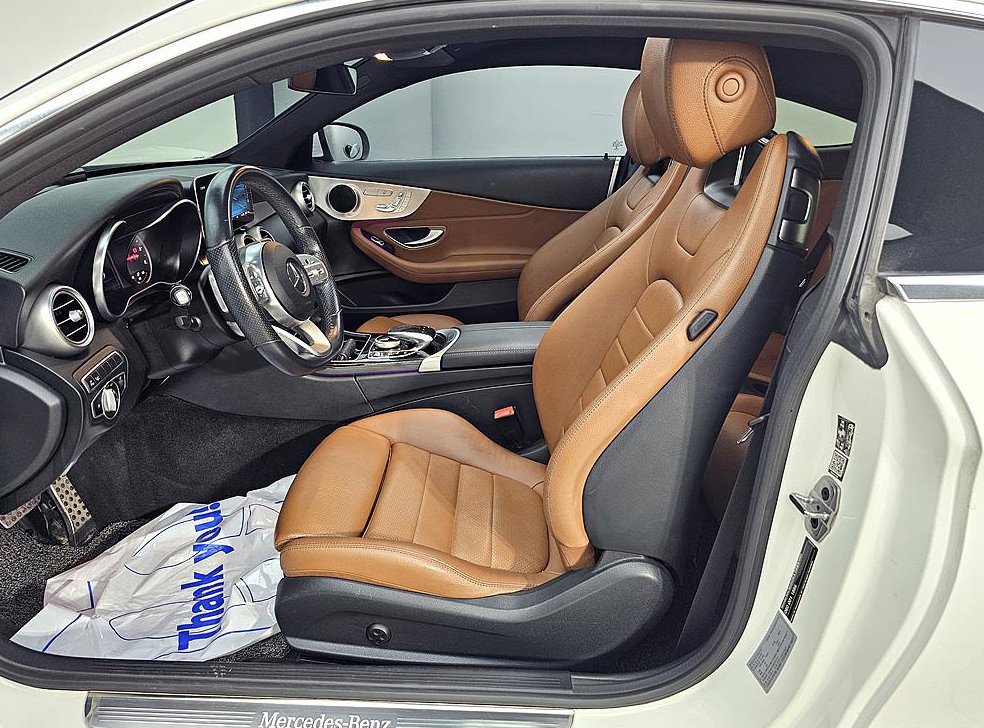 벤츠 C 클래스 C220 d 4MATIC 쿠페 사진 8
