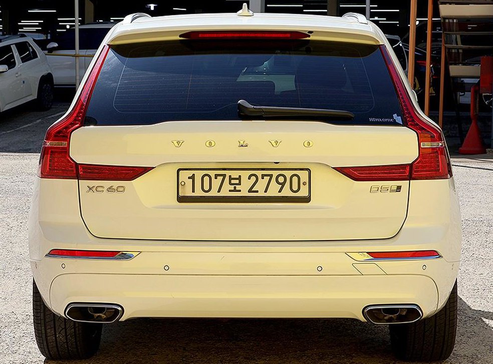 볼보 XC60 D5 AWD 인스크립션 사진 3