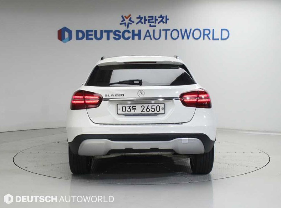 벤츠 GLA 클래스 GLA220 사진 4