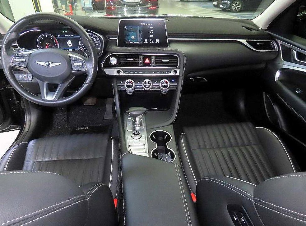제네시스 G70 2.0T AWD 사진 10