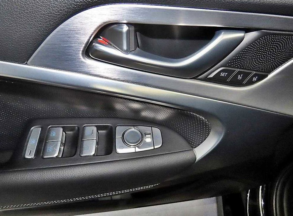 제네시스 G70 2.0T AWD 사진 13
