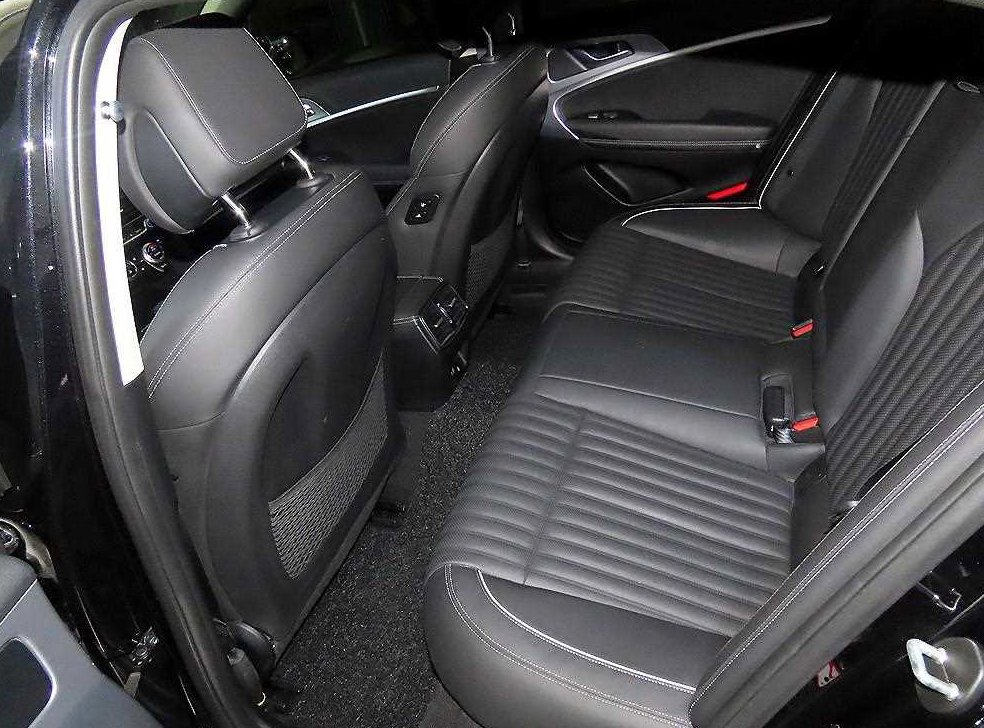 제네시스 G70 2.0T AWD 사진 7