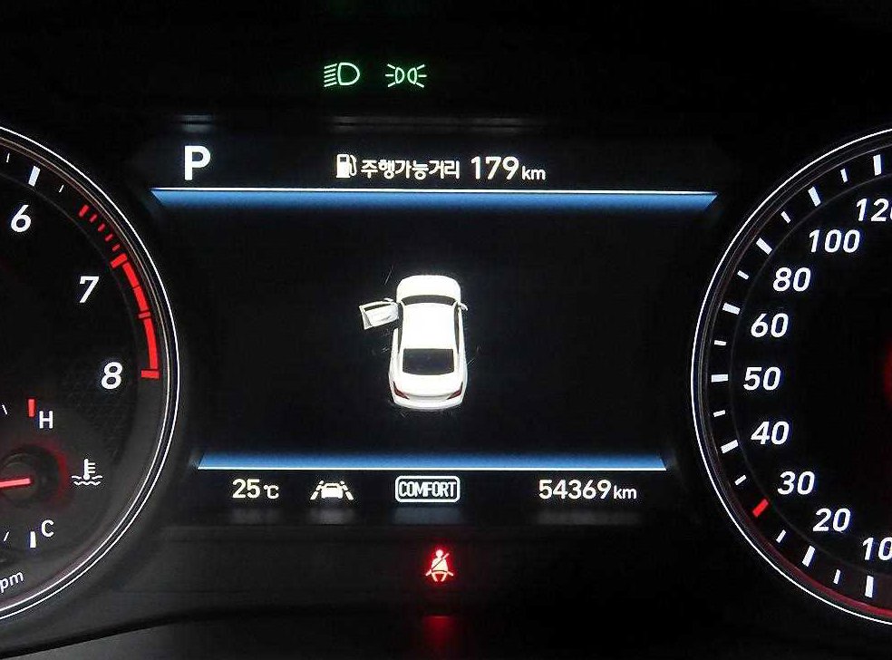 제네시스 G70 2.0T AWD 사진 9