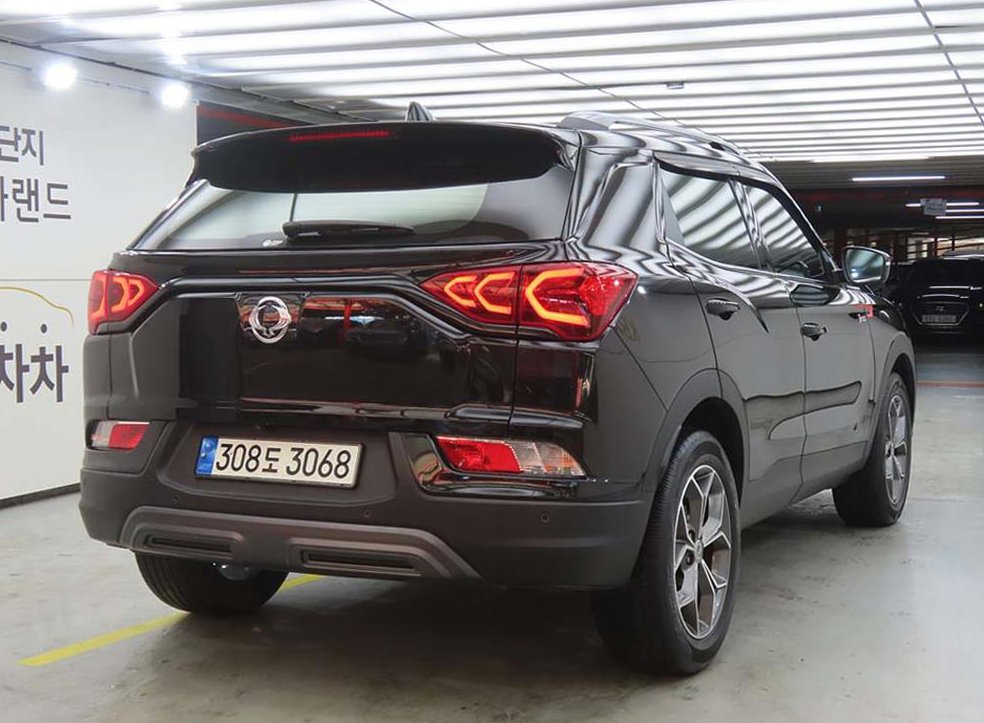 KG모빌리티(쌍용)  코란도 2WD 가솔린 1.5 C5 플러스 사진 4