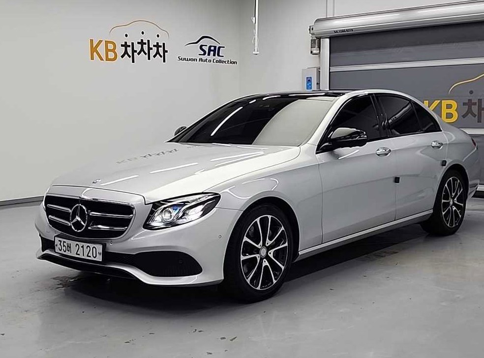 벤츠 E 클래스 E300 아방가르드