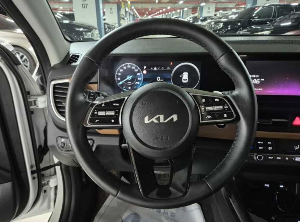 기아 셀토스 가솔린 2.0 2WD 사진 17