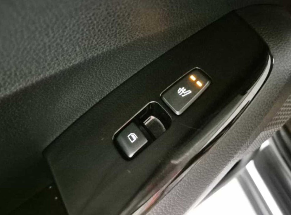 기아 셀토스 가솔린 2.0 2WD 사진 9