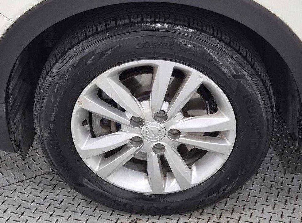 KG모빌리티(쌍용)  티볼리 가솔린 2WD 1.6 VX 사진 19