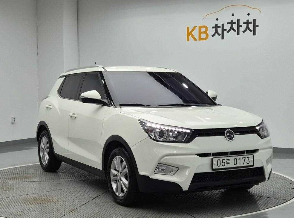 KG모빌리티(쌍용)  티볼리 가솔린 2WD 1.6 VX 사진 4