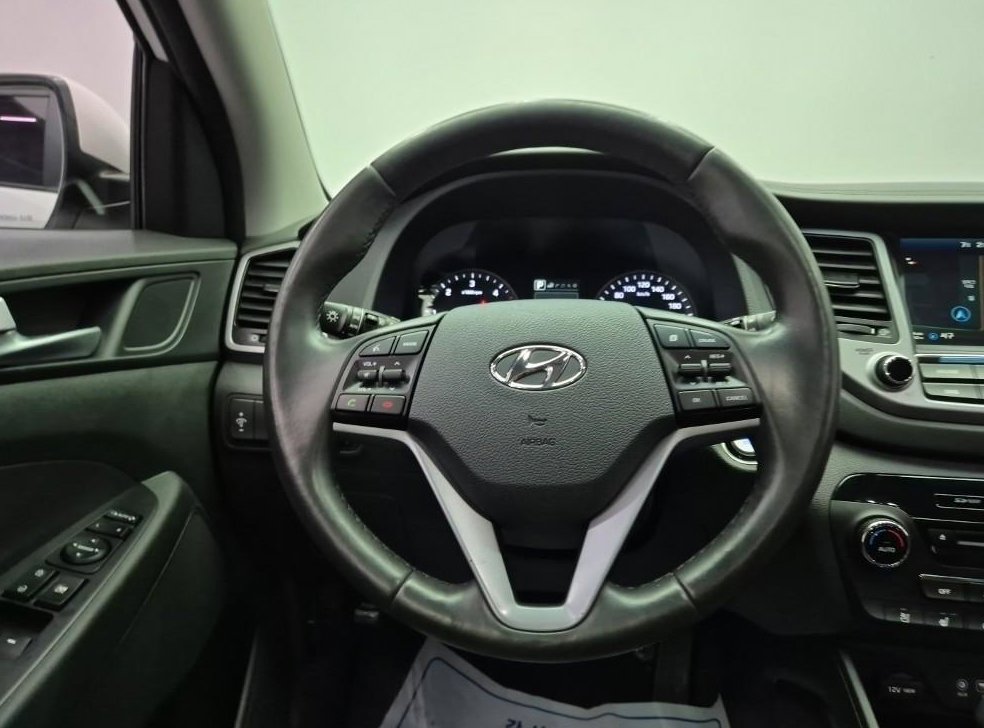현대 투싼 디젤 1.7 2WD 사진 9