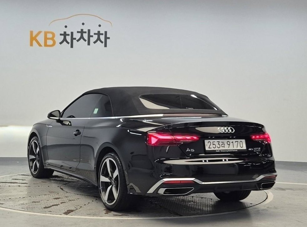 아우디 A5 45 TFSI 콰트로 프리미엄 카브리올레 사진 2