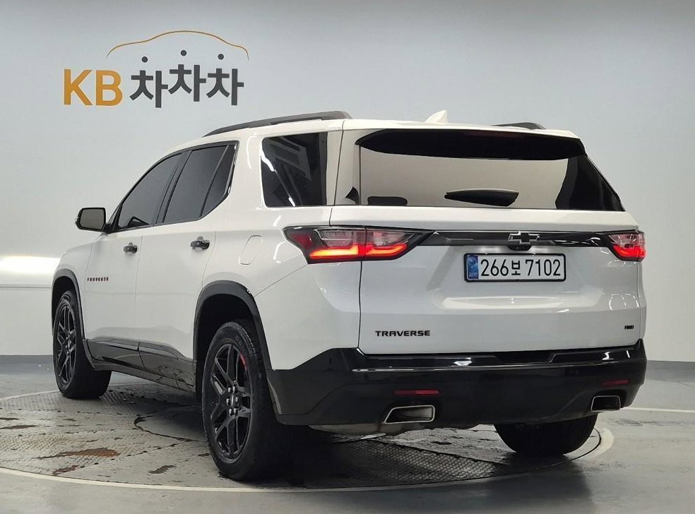 쉐보레 트래버스 3.6 AWD 레드라인 사진 2