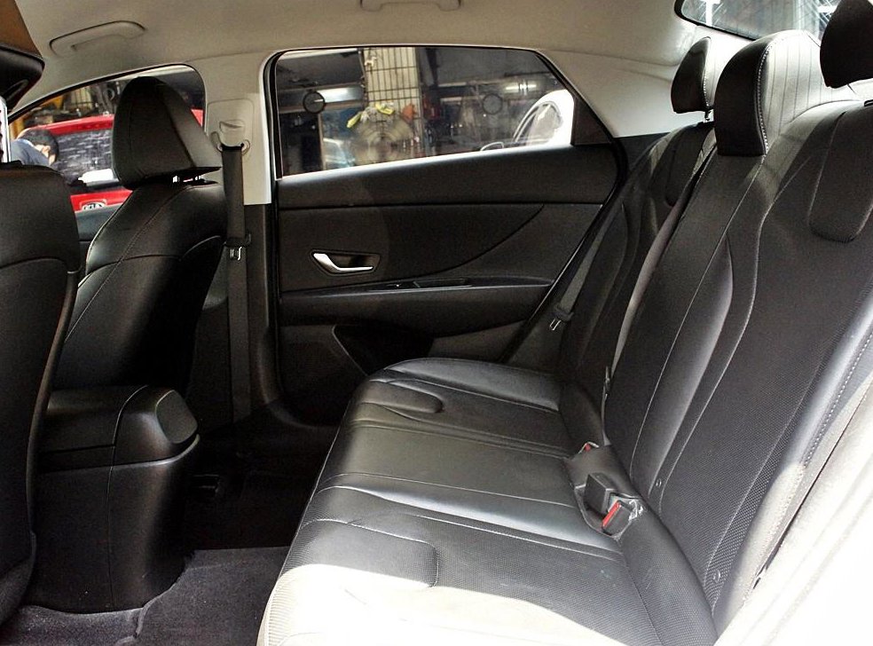 현대 아반떼 모던 사진 6