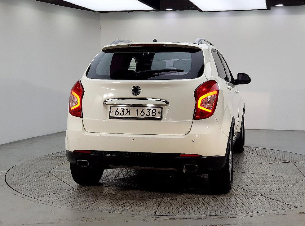 KG모빌리티(쌍용)  코란도 2WD 2.0 RX 사진 3