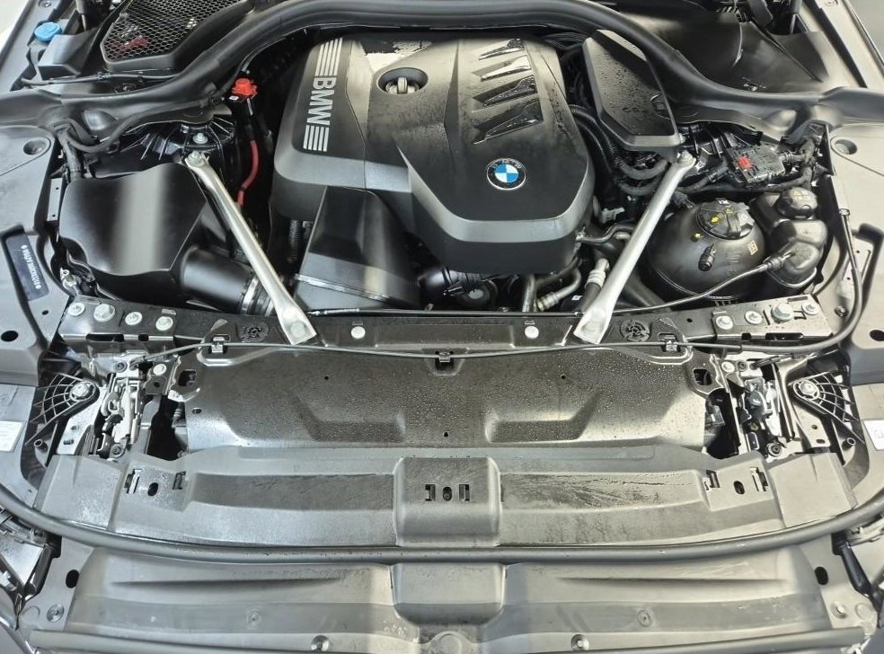 BMW 5시리즈 520i 사진 5