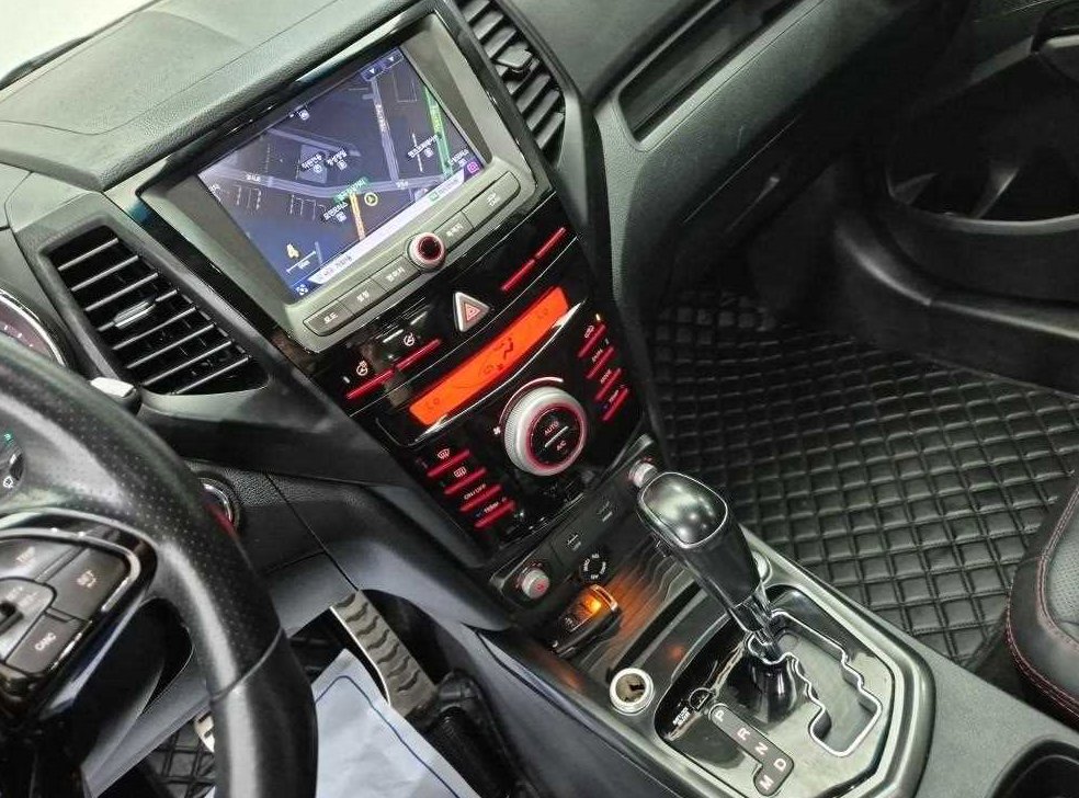 KG모빌리티(쌍용)  티볼리 2WD 가솔린 1.6 IX 사진 10