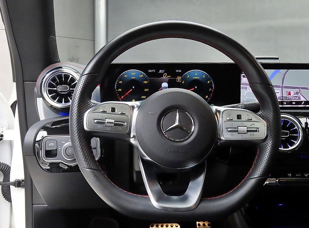 벤츠 CLA 클래스 CLA 250 4MATIC 사진 9