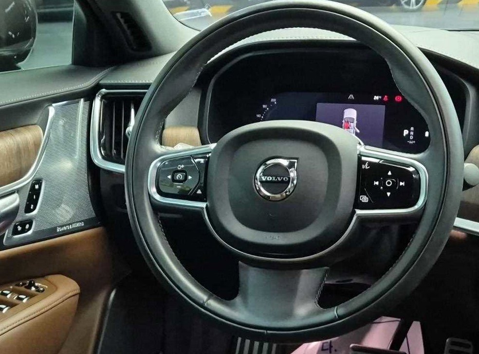 볼보 S90 B6 AWD 인스크립션 사진 9